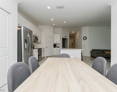 6082 National Boulevard - Photo Thumbnail 18