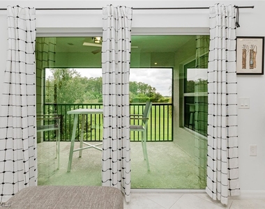 6082 National Boulevard - Photo Thumbnail 21