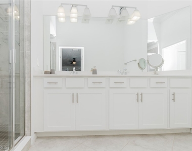 6082 National Boulevard - Photo Thumbnail 5