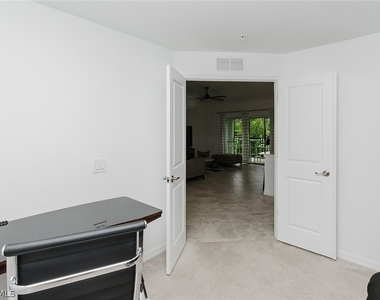 6082 National Boulevard - Photo Thumbnail 9