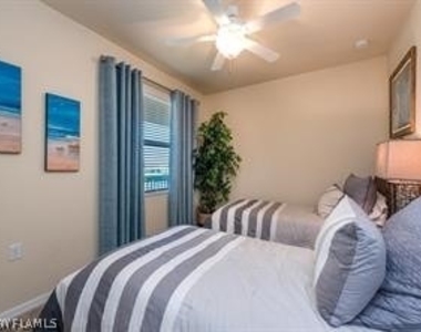 9723 Acqua Court - Photo Thumbnail 9