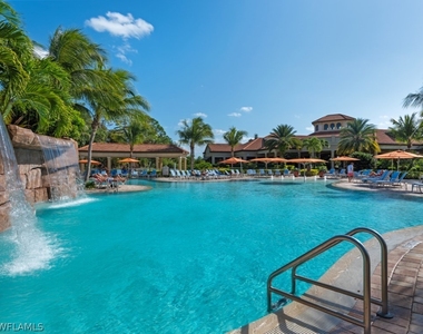 9723 Acqua Court - Photo Thumbnail 18