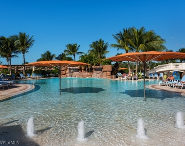 9723 Acqua Court - Photo Thumbnail 13