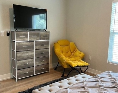 312 Bamboo Drive - Photo Thumbnail 6