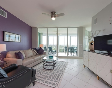 300 Dunes Boulevard - Photo Thumbnail 3