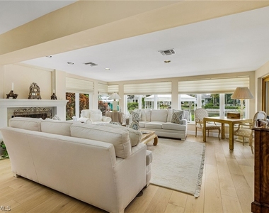 950 Galleon Drive - Photo Thumbnail 14