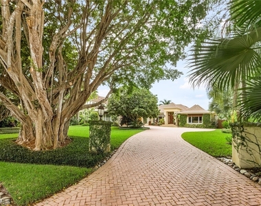 950 Galleon Drive - Photo Thumbnail 3