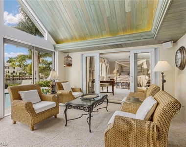 950 Galleon Drive - Photo Thumbnail 13
