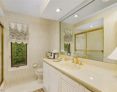 950 Galleon Drive - Photo Thumbnail 16