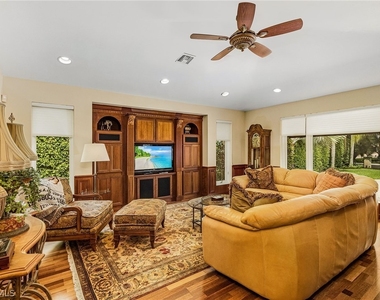 950 Galleon Drive - Photo Thumbnail 6