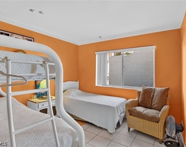 4010 Ice Castle Way - Photo Thumbnail 22