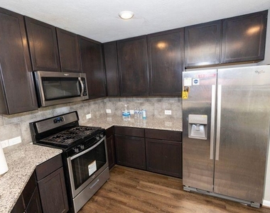 8932 Hollister Commons Lane - Photo Thumbnail 4
