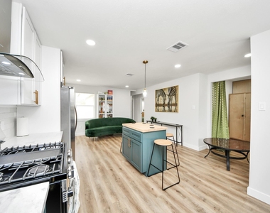 5115 Clay Street - Photo Thumbnail 5