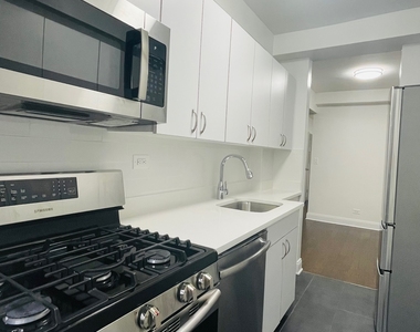  East 57th Street - Photo Thumbnail 4