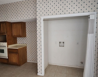 12838 Ashford Knoll Drive - Photo Thumbnail 5