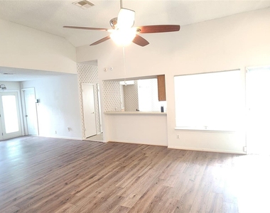 12838 Ashford Knoll Drive - Photo Thumbnail 2