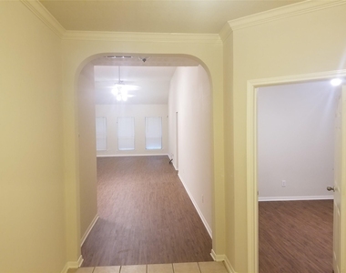 2406 Hawks Road - Photo Thumbnail 6