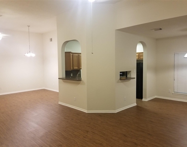 2406 Hawks Road - Photo Thumbnail 12