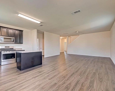 1623 Avocet Way - Photo Thumbnail 5