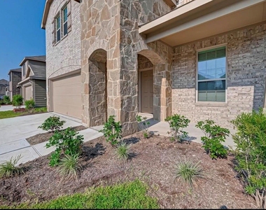 1623 Avocet Way - Photo Thumbnail 1