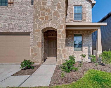 1623 Avocet Way - Photo Thumbnail 2