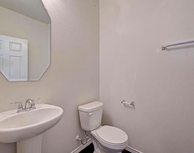 1623 Avocet Way - Photo Thumbnail 14