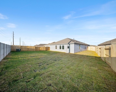 26651 Pampas Grass Ln - Photo Thumbnail 13