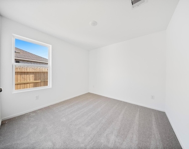 26651 Pampas Grass Ln - Photo Thumbnail 4