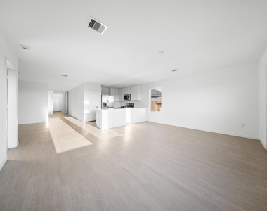 26651 Pampas Grass Ln - Photo Thumbnail 12