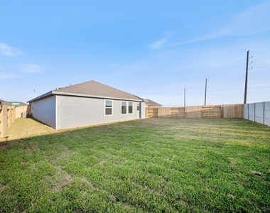 26651 Pampas Grass Ln - Photo Thumbnail 23