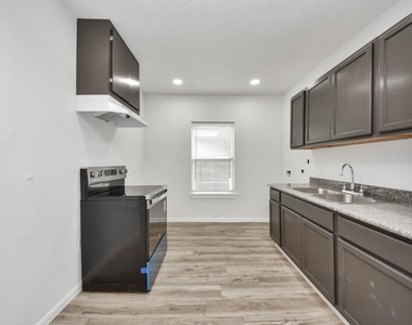 7021 Canal Street - Photo Thumbnail 8