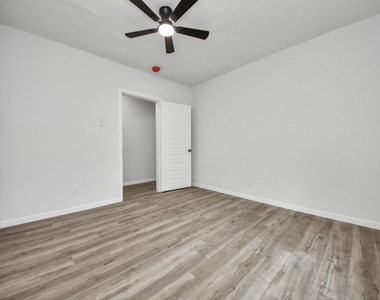 7021 Canal Street - Photo Thumbnail 17