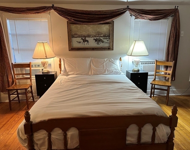 212 N Resident Street - Photo Thumbnail 1
