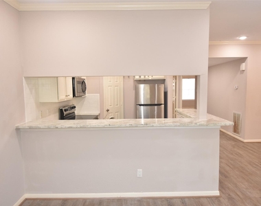 12565 Melville Drive - Photo Thumbnail 8