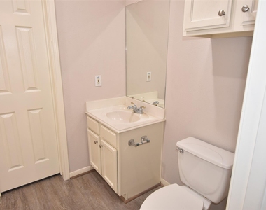 12565 Melville Drive - Photo Thumbnail 13
