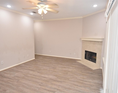 12565 Melville Drive - Photo Thumbnail 6