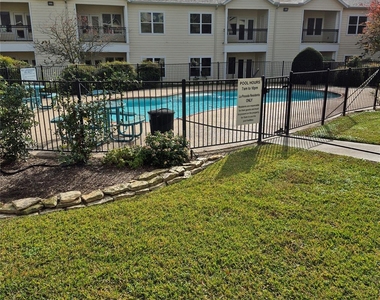 12565 Melville Drive - Photo Thumbnail 2