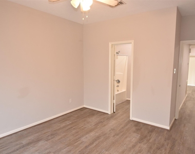 12565 Melville Drive - Photo Thumbnail 18