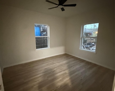 7023 Canal Street - Photo Thumbnail 8