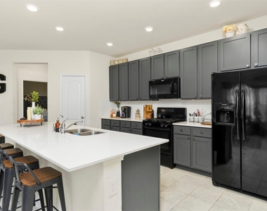 11654 Rosewood Forest Court - Photo Thumbnail 12