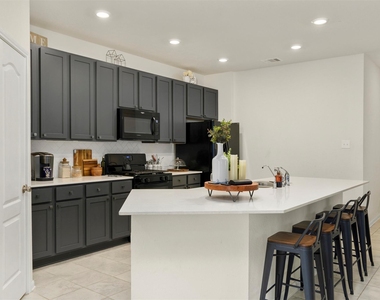 11654 Rosewood Forest Court - Photo Thumbnail 13