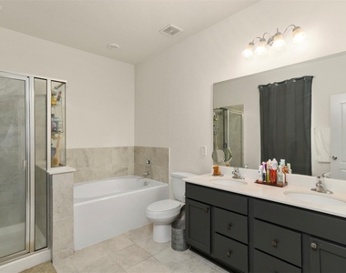 11654 Rosewood Forest Court - Photo Thumbnail 18