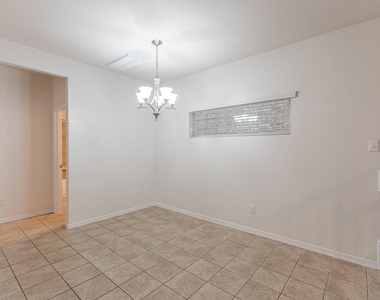 13527 Vista De Oro Street - Photo Thumbnail 3