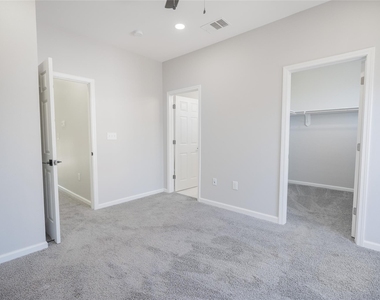2519 Washington Street - Photo Thumbnail 14