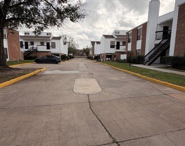 7901 Cambridge Street - Photo Thumbnail 15