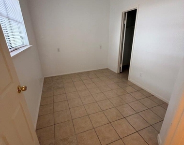 7901 Cambridge Street - Photo Thumbnail 7