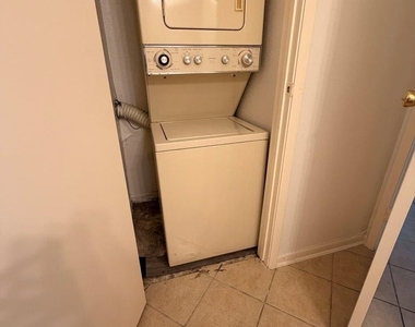 7901 Cambridge Street - Photo Thumbnail 12