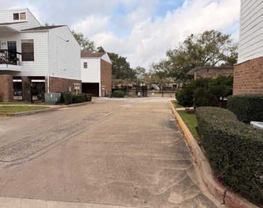 7901 Cambridge Street - Photo Thumbnail 16