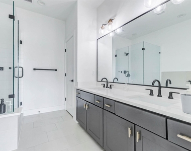 334 Eastwood Street - Photo Thumbnail 24