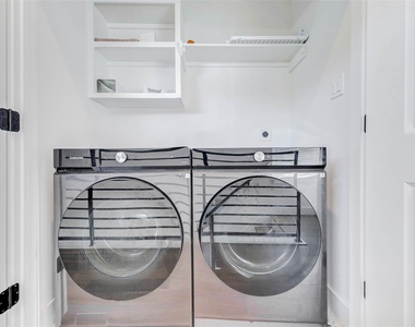 334 Eastwood Street - Photo Thumbnail 33
